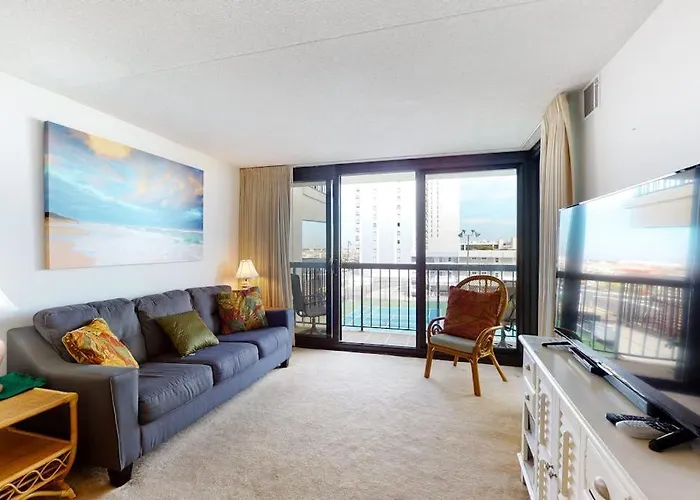 Convenient & Breezy With Balcony Pools Tennis Sauna & Gym Holiday home