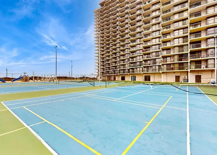 Convenient & Breezy With Balcony Pools Tennis Sauna & Gym * Ocean City